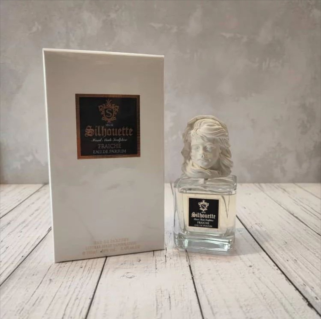 Screenshot_20230709-112410_Gallery-1.jpg عطر زنانه فرش سیلوئت اسانس میدنایت رز - Image 1
